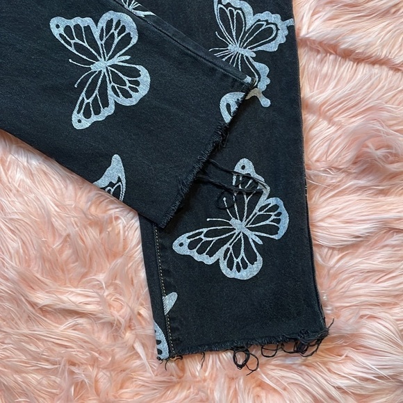 Pacsun Black Butterfly Hi Rise Straight Jean Size 27 - Picture 4 of 9